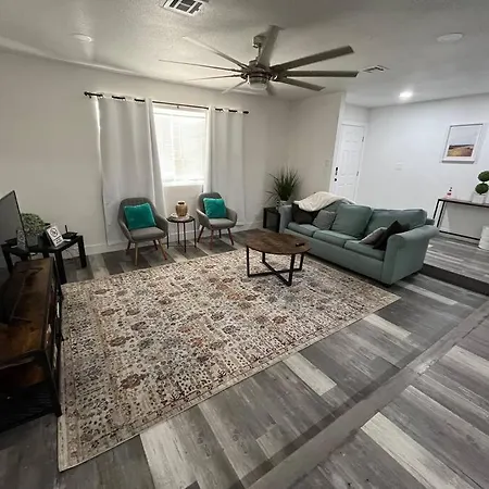3Bedroom 2Bath 15 Min To Strip 10 Downtown